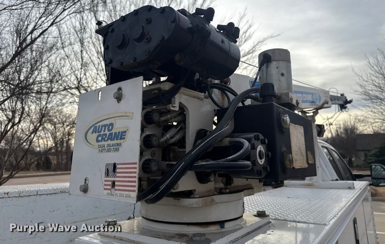 image for item ES5618 2018 Ford F350 Super Duty Ext. Cab utility bed pickup truck