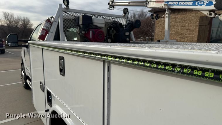 image for item ES5618 2018 Ford F350 Super Duty Ext. Cab utility bed pickup truck