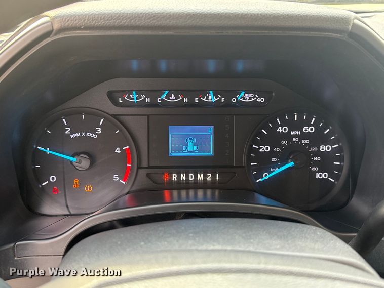 image for item ES5618 2018 Ford F350 Super Duty Ext. Cab utility bed pickup truck