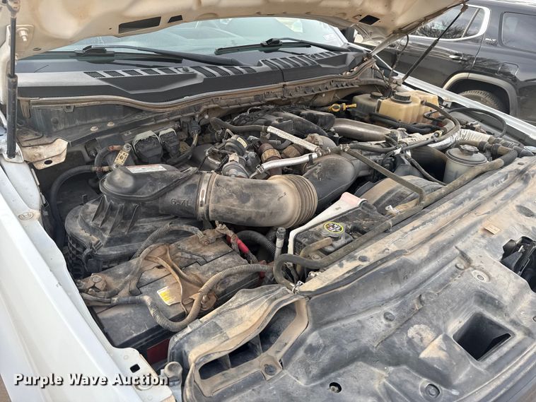 image for item ES5618 2018 Ford F350 Super Duty Ext. Cab utility bed pickup truck