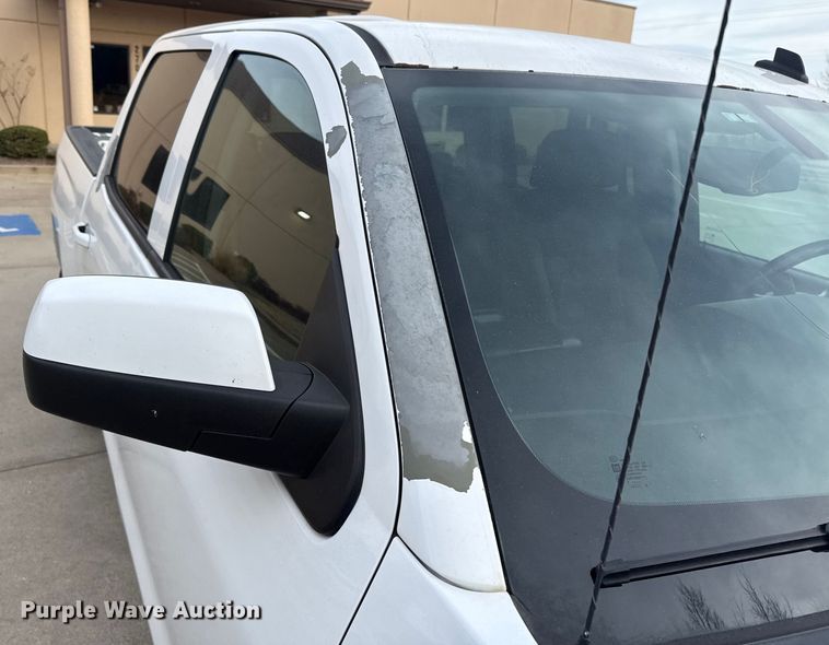 image for item ES5619 2014 Chevrolet Silverado 1500 Crew Cab pickup truck