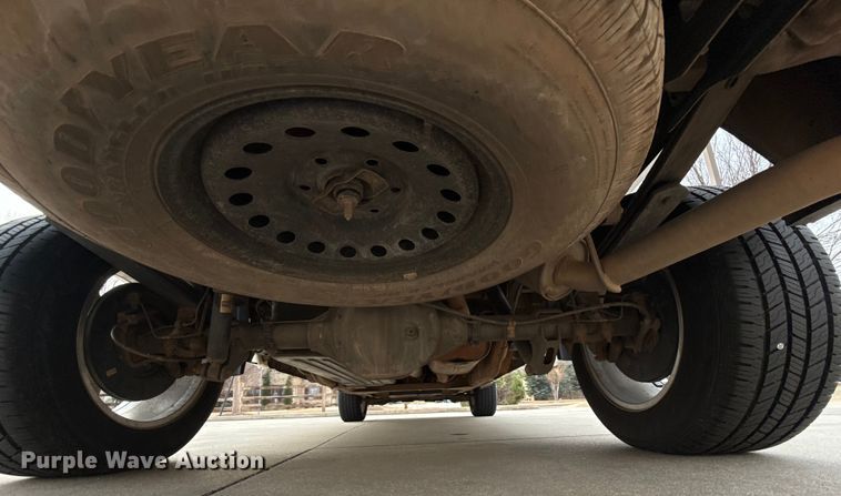 image for item ES5619 2014 Chevrolet Silverado 1500 Crew Cab pickup truck