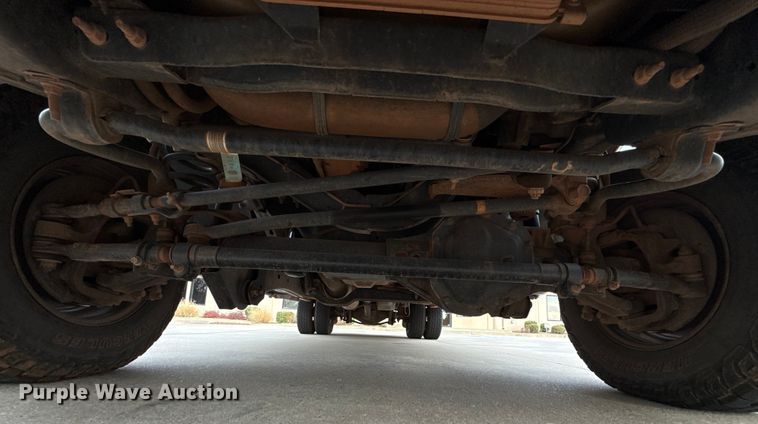 image for item ES5620 2019 Ford F350 Super Duty Ext. Cab utility bed pickup truck