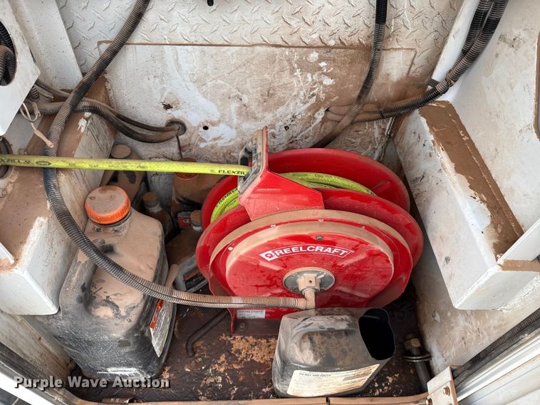 image for item ES5620 2019 Ford F350 Super Duty Ext. Cab utility bed pickup truck