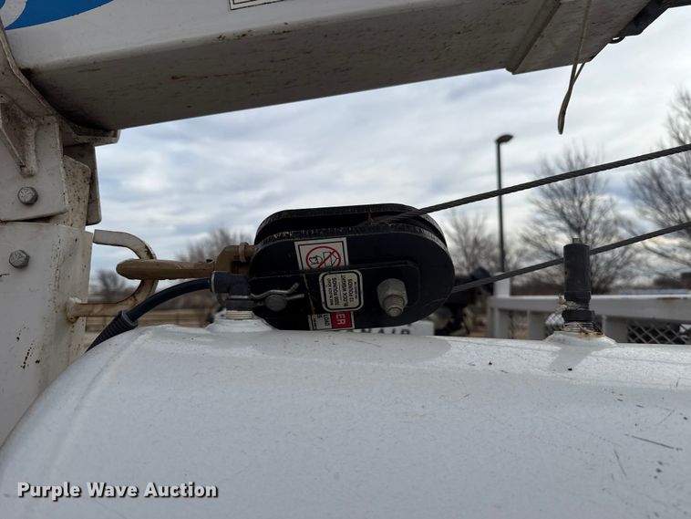 image for item ES5620 2019 Ford F350 Super Duty Ext. Cab utility bed pickup truck