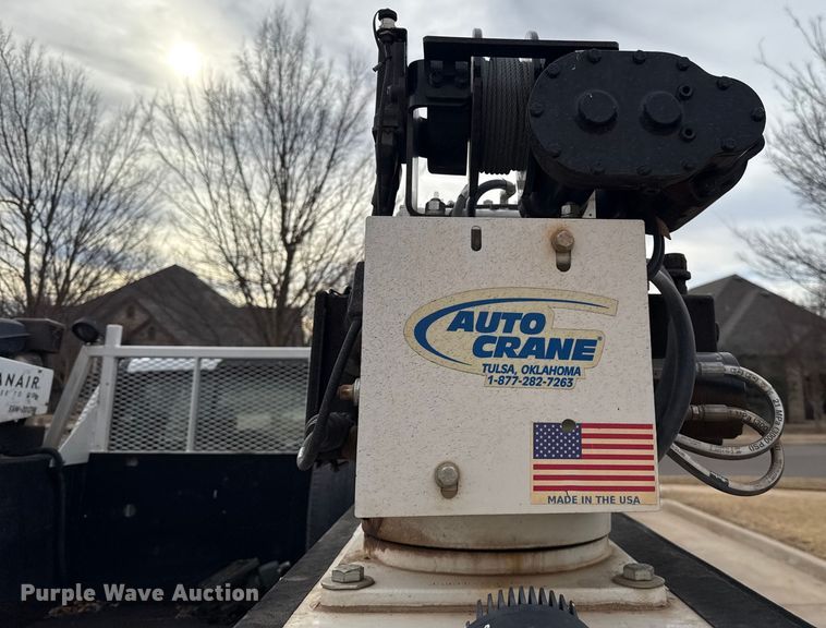 image for item ES5620 2019 Ford F350 Super Duty Ext. Cab utility bed pickup truck