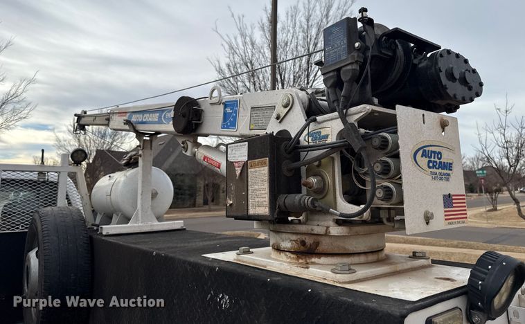 image for item ES5620 2019 Ford F350 Super Duty Ext. Cab utility bed pickup truck