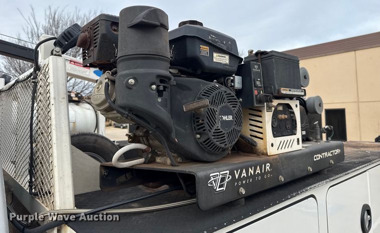 image for item ES5620 2019 Ford F350 Super Duty Ext. Cab utility bed pickup truck