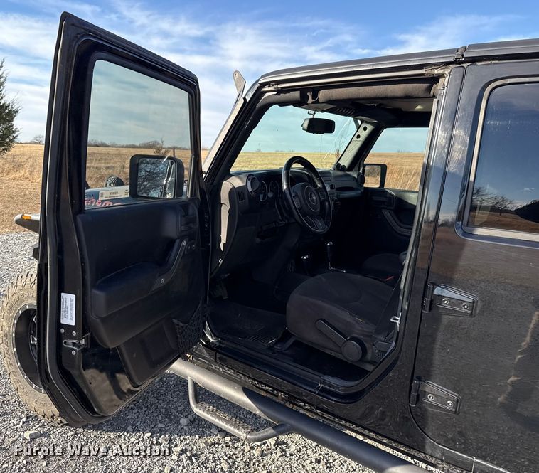 image for item ES5679 2014 Jeep Wrangler SUV