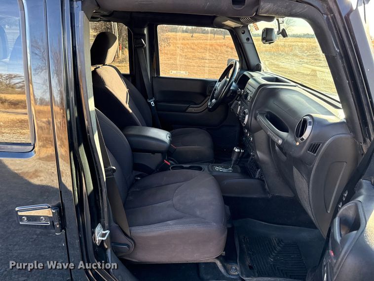 image for item ES5679 2014 Jeep Wrangler SUV