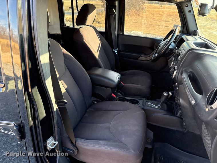 image for item ES5679 2014 Jeep Wrangler SUV