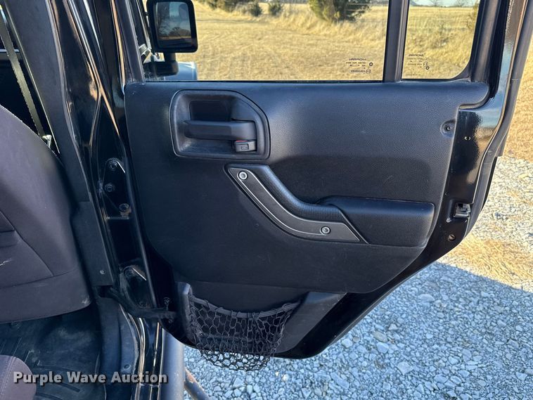 image for item ES5679 2014 Jeep Wrangler SUV
