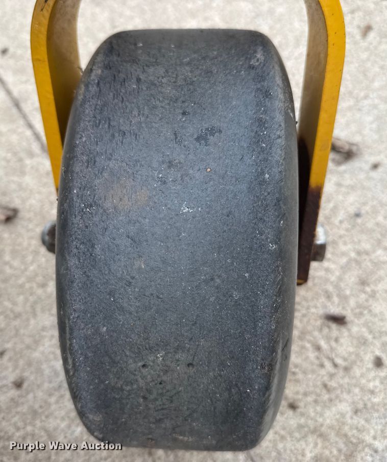 image for item ES5683 Hustler Raptor SD ZTR lawn mower