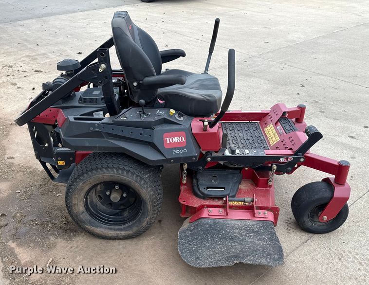 image for item ES5685 Toro Z-Master 2000 ZTR lawn mower