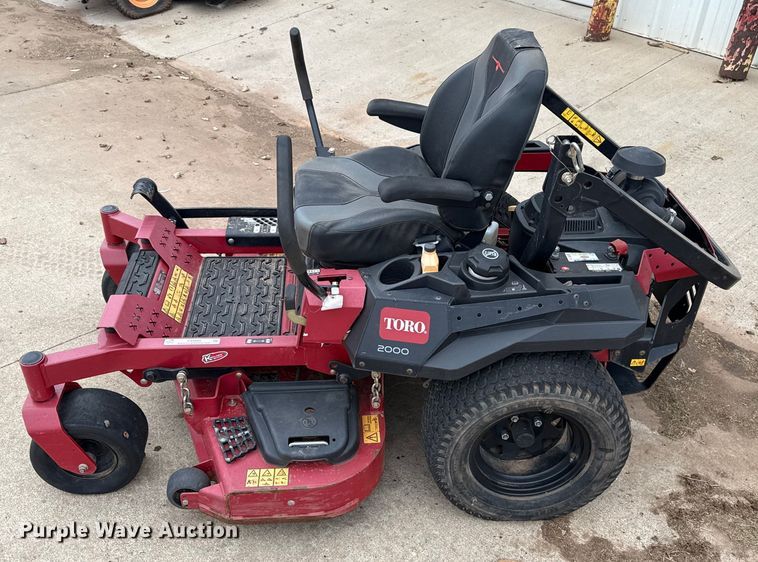 image for item ES5685 Toro Z-Master 2000 ZTR lawn mower