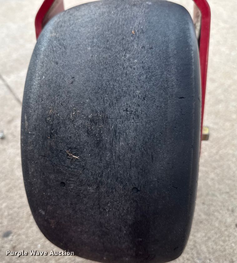 image for item ES5686 Toro Z-Master 2000 ZTR lawn mower