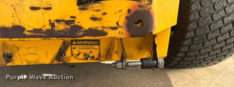 image for item ES5687 Hustler XR-7 ZTR lawn mower