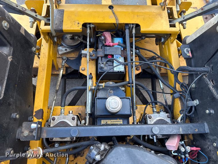 image for item ES5687 Hustler XR-7 ZTR lawn mower