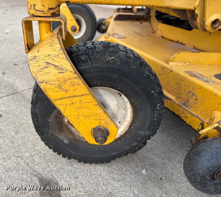 image for item ES5687 Hustler XR-7 ZTR lawn mower