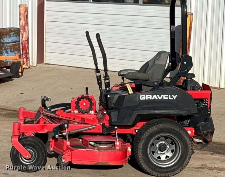 image for item ES5688 Gravely Pro-Turn 452 ZTR lawn mower