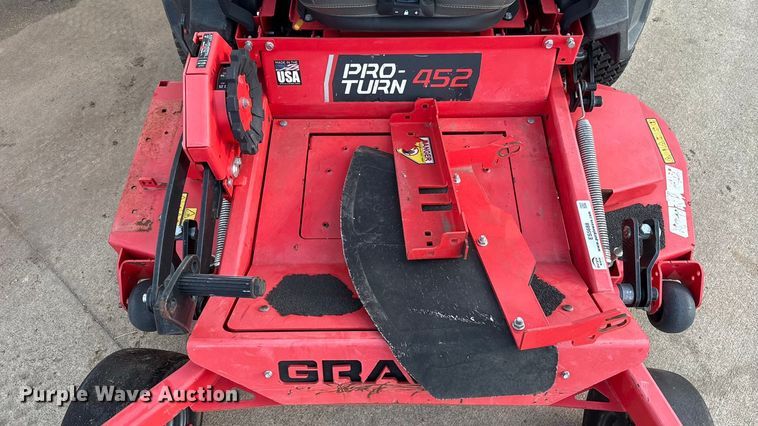 image for item ES5688 Gravely Pro-Turn 452 ZTR lawn mower