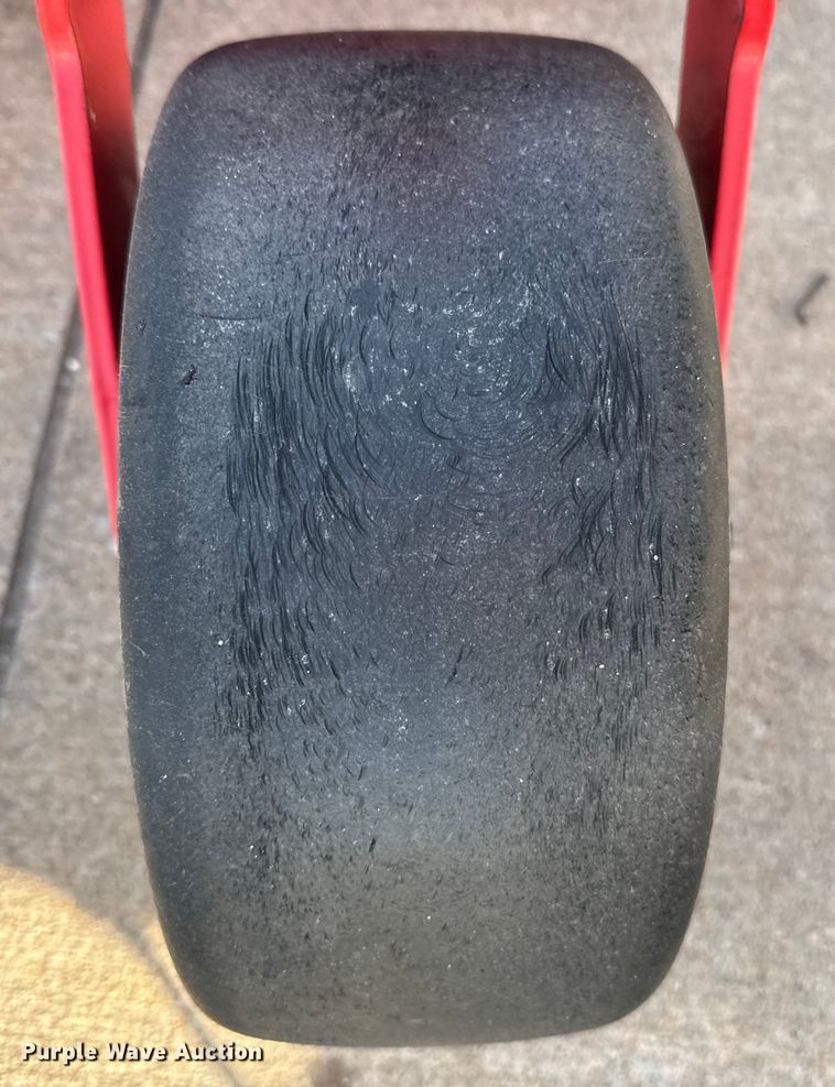 image for item ES5688 Gravely Pro-Turn 452 ZTR lawn mower