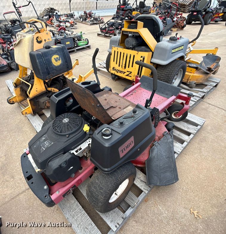 image for item ES5689 Hustler Super Z ZTR lawn mower