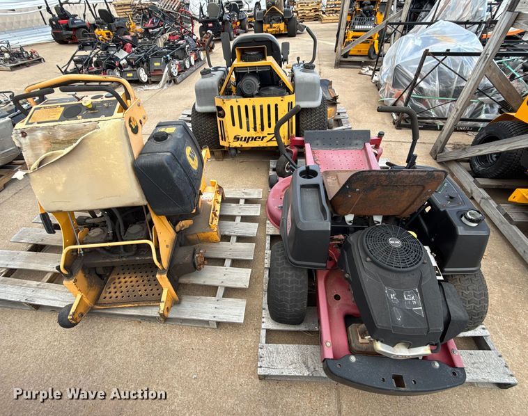 image for item ES5689 Hustler Super Z ZTR lawn mower