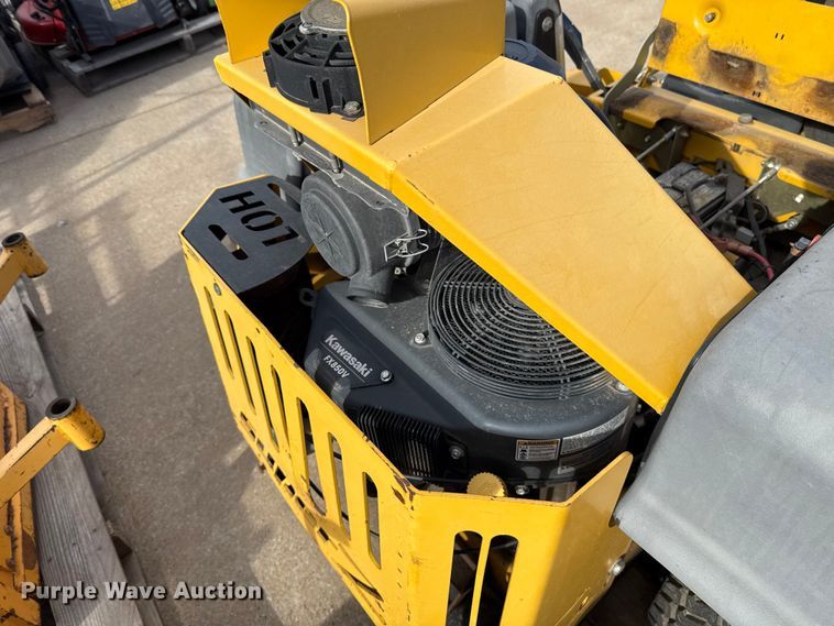 image for item ES5689 Hustler Super Z ZTR lawn mower