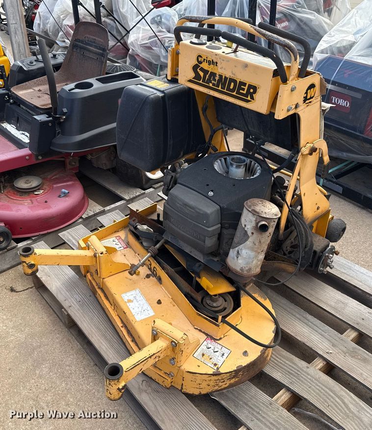 image for item ES5689 Hustler Super Z ZTR lawn mower