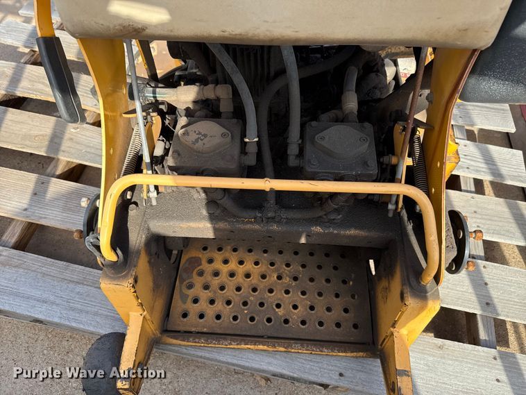 image for item ES5689 Hustler Super Z ZTR lawn mower