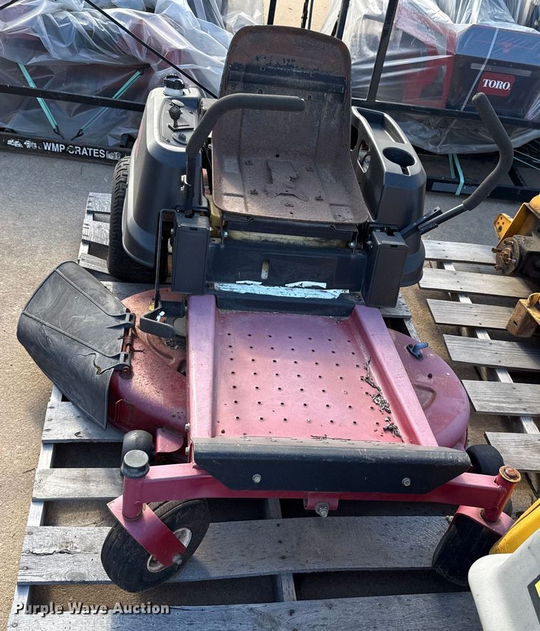 image for item ES5689 Hustler Super Z ZTR lawn mower