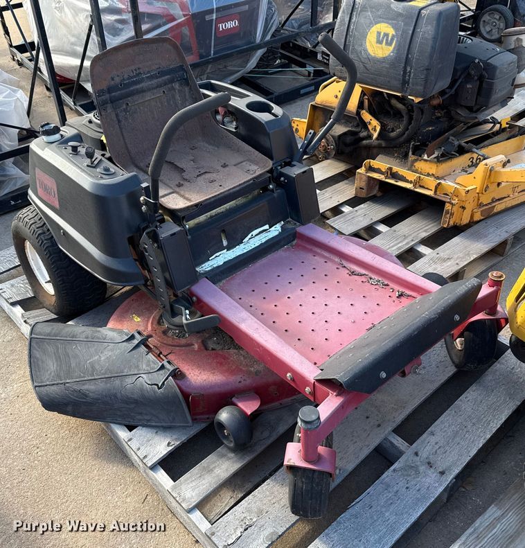 image for item ES5689 Hustler Super Z ZTR lawn mower