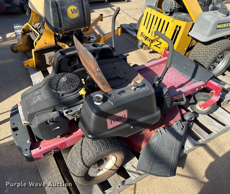 image for item ES5689 Hustler Super Z ZTR lawn mower