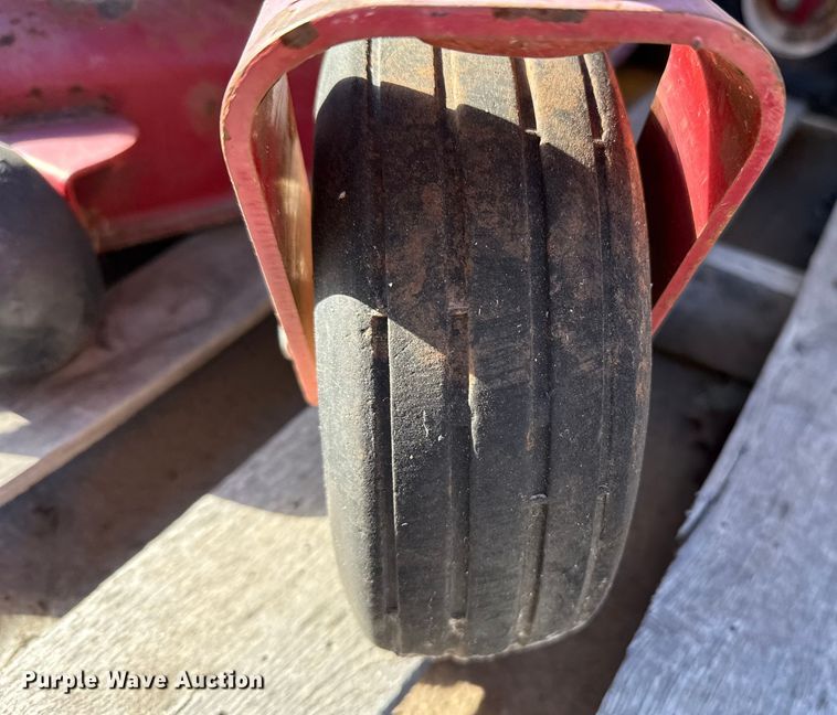 image for item ES5689 Hustler Super Z ZTR lawn mower