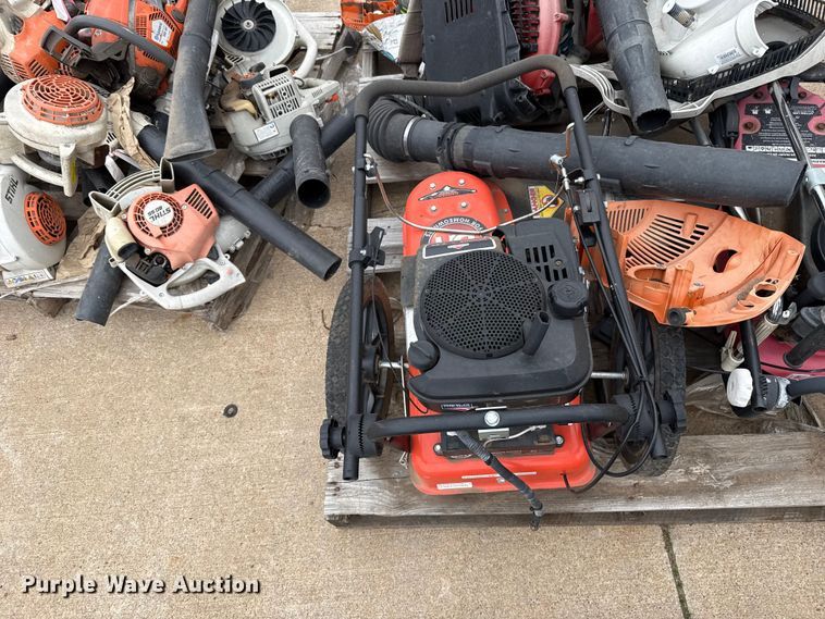 image for item ES5692 Yard tools