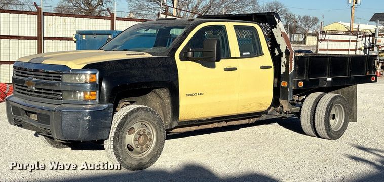 image for item ES8519 2015 Chevrolet Silverado 3500HD Ext. Cab flatbed pickup truck