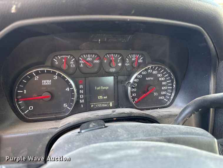 image for item ES8519 2015 Chevrolet Silverado 3500HD Ext. Cab flatbed pickup truck