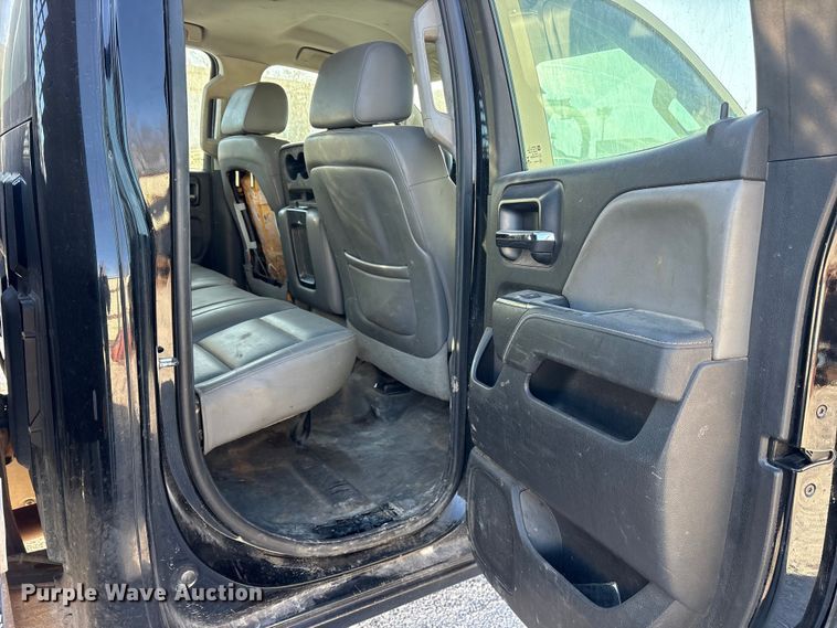 image for item ES8519 2015 Chevrolet Silverado 3500HD Ext. Cab flatbed pickup truck