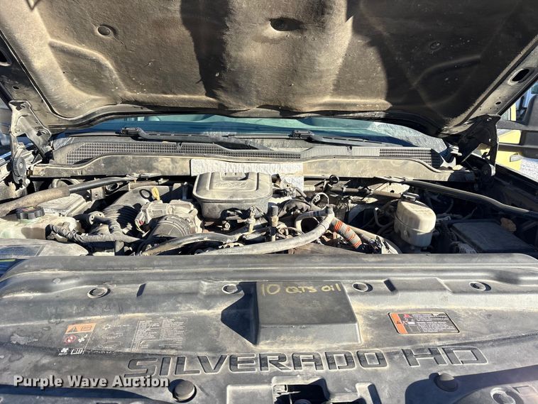 image for item ES8519 2015 Chevrolet Silverado 3500HD Ext. Cab flatbed pickup truck