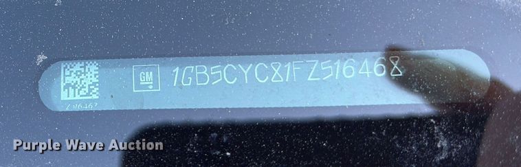 image for item ES8519 2015 Chevrolet Silverado 3500HD Ext. Cab flatbed pickup truck