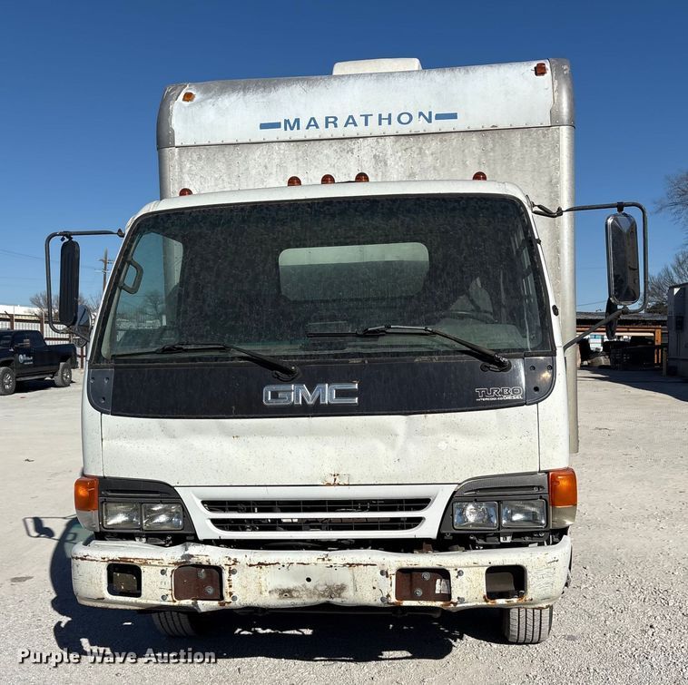 image for item ES8521 1999 GMC W4500 box truck
