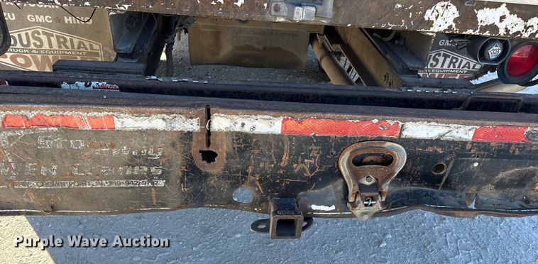 image for item ES8521 1999 GMC W4500 box truck