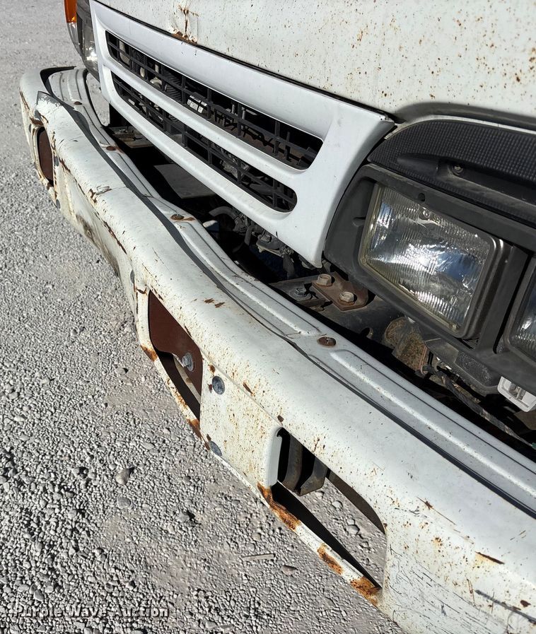 image for item ES8521 1999 GMC W4500 box truck