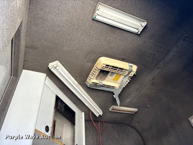 image for item ES8521 1999 GMC W4500 box truck