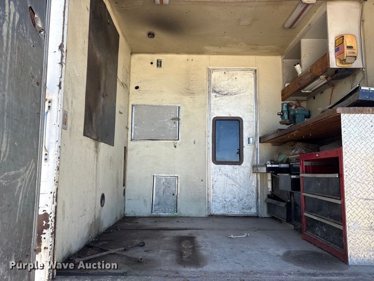 image for item ES8521 1999 GMC W4500 box truck