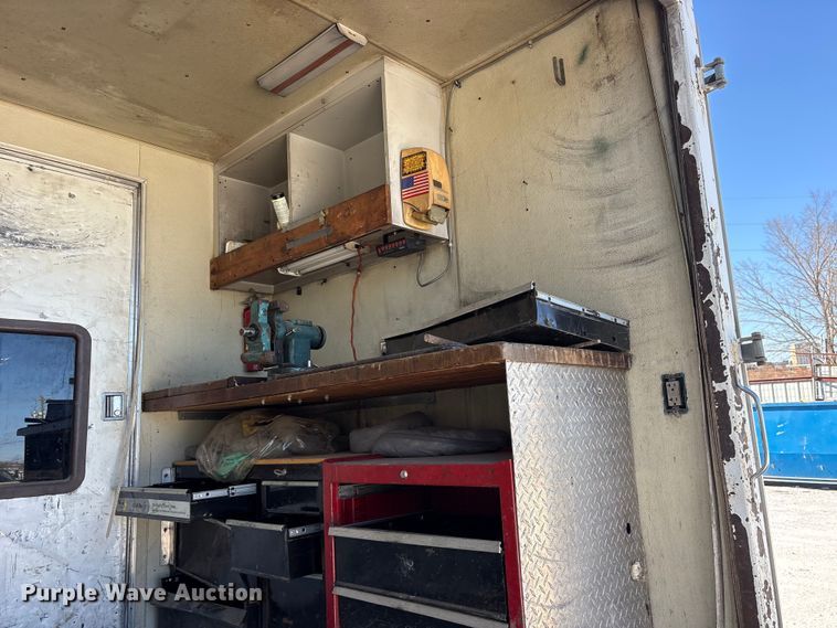 image for item ES8521 1999 GMC W4500 box truck