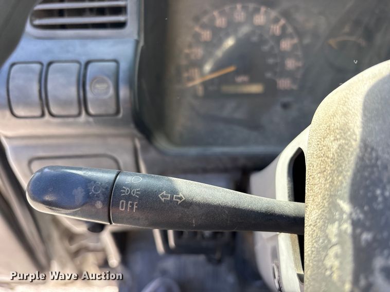 image for item ES8521 1999 GMC W4500 box truck