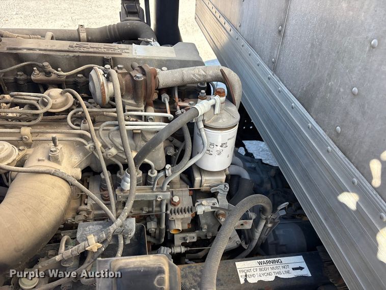 image for item ES8521 1999 GMC W4500 box truck