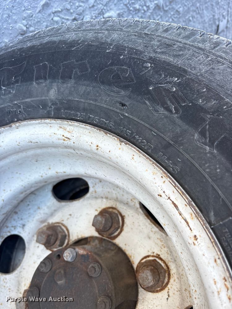 image for item ES8521 1999 GMC W4500 box truck